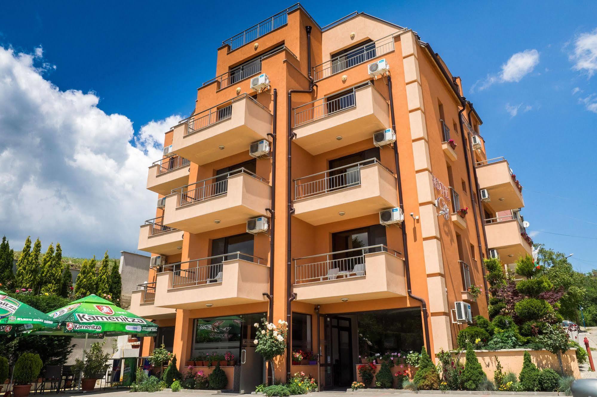 City Blagoevgrad Family Hotel Exterior photo